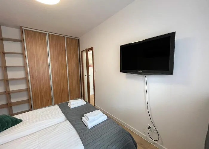 AL-DOM Apartament Ogrodowa Bocianie Gniazdo z garażem
